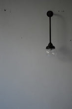 画像をギャラリービューアに読み込む, 鶴首のブラケットライト 透明ガラス