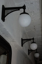 画像をギャラリービューアに読み込む, ブラケットライト 乳白ガラス