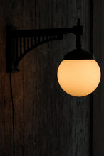 画像をギャラリービューアに読み込む, ブラケットライト 乳白ガラス