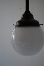 画像をギャラリービューアに読み込む, 鶴首のブラケットライト 乳白ガラス