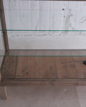 画像をギャラリービューアに読み込む, カウンターショーケース
