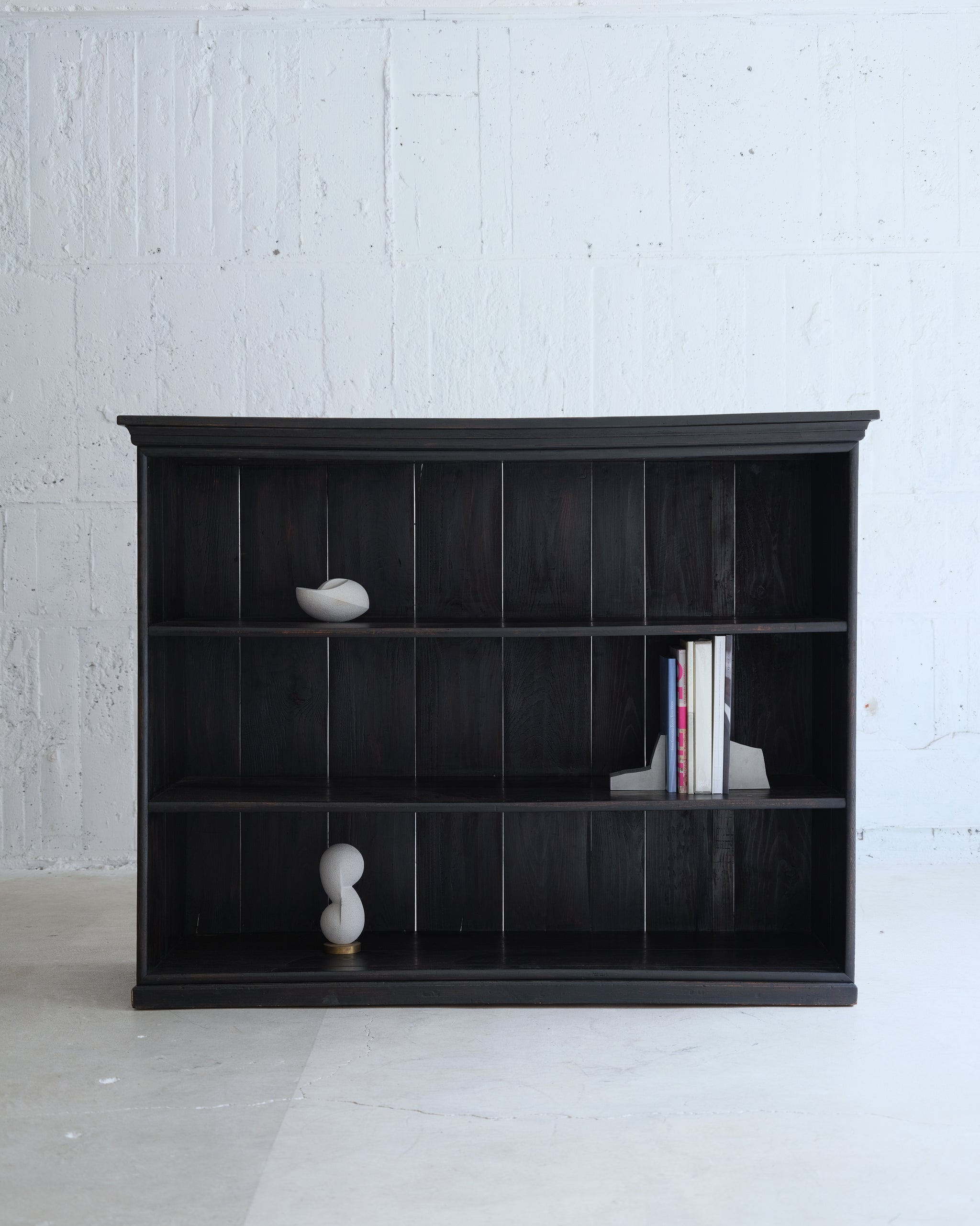 CABINET/SHELVES – DOUGUYA