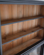 画像をギャラリービューアに読み込む, とても大きな飾り棚
